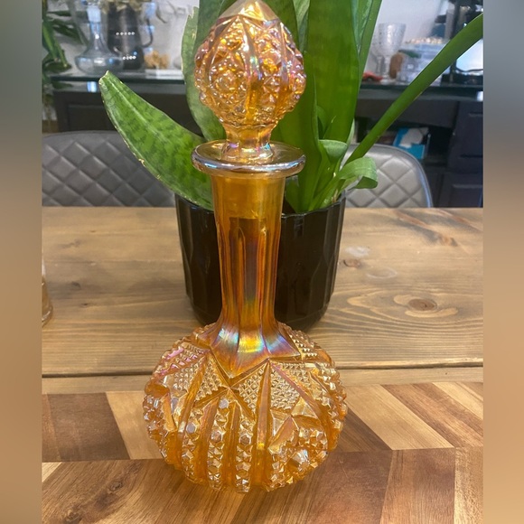 Vintage Marigold Carnival Glass Decanter with original stopper - Picture 3 of 4